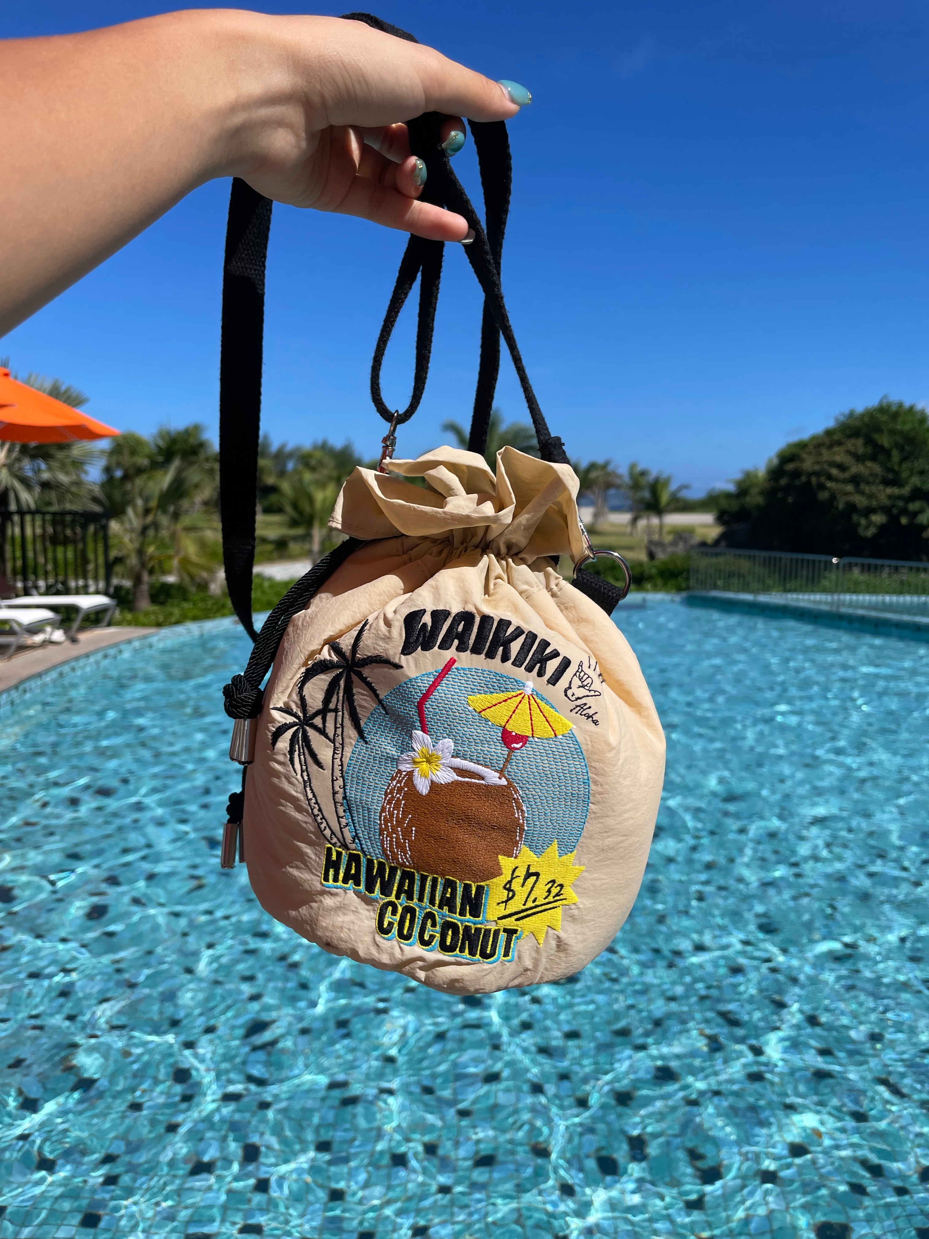 America Coconut Drawstring Shoulder Bag Beige